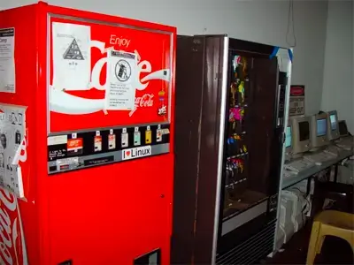 coca-cola-vending-machine